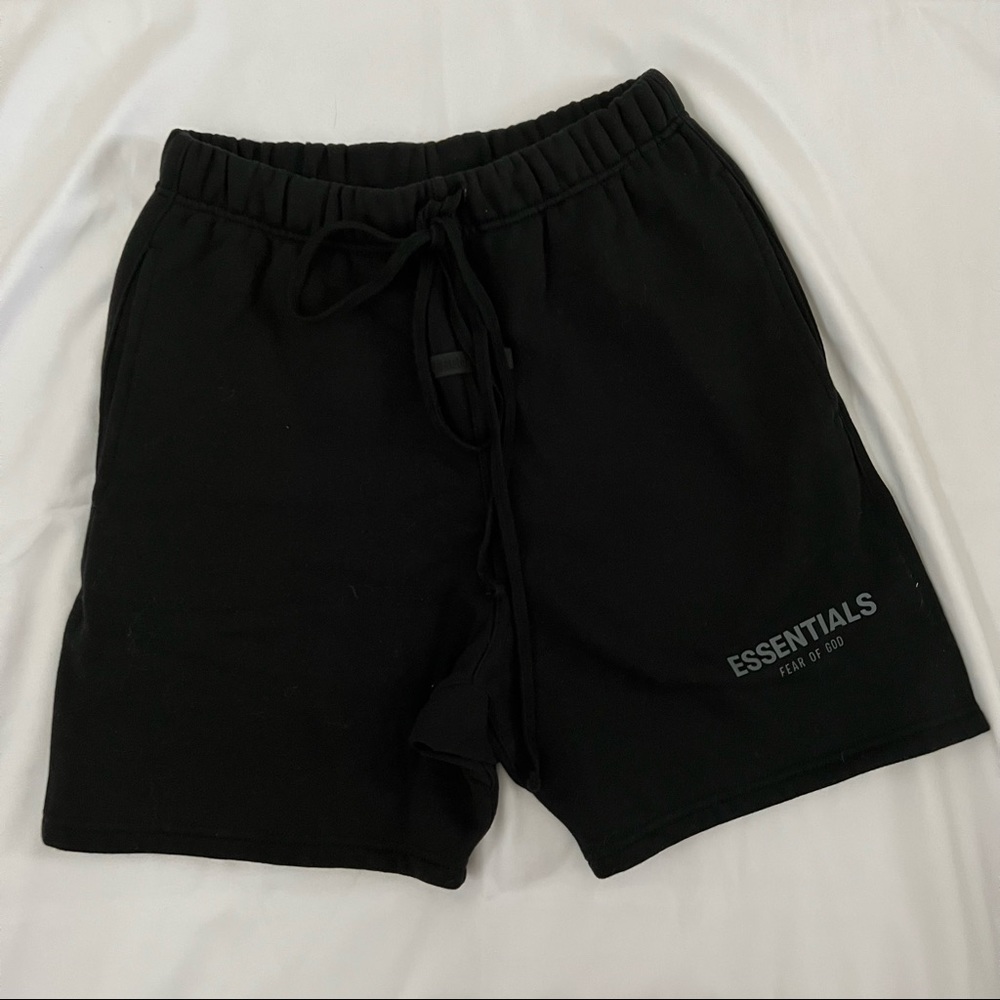 Essentials fear of god sweat shorts